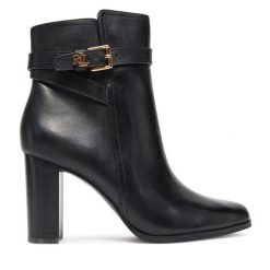 Botki LAUREN RALPH LAUREN. Czarne botki damskie Lauren Ralph Lauren, bez wzorów, bez obcasa, na słupku, bez zapięcia. Za 1,119.00 zł.