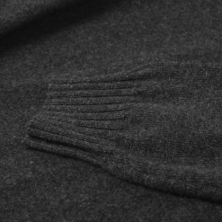 Sweter z kaszmiru Taimen - Czarny. Czarne swetry męskie TAIMEN, bez wzorów, z kaszmiru, sportowe, bez kołnierzyka, bez ramiączek. Za 849.99 zł.