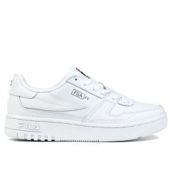 Buty męskie sportowe Fila FXVENTUNO L low. Białe buty sportowe męskie Fila, bez wzorów, bez zapięcia, do koszykówki. W wyprzedaży za 239.00 zł.