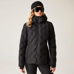 Kurtka narciarska damska z membraną Enfold Dare 2b. Czarne kurtki sportowe damskie Dare 2B, bez wzorów, z tkaniny, bez ramiączek, bez kaptura, narciarskie. Za 584.99 zł.
