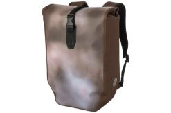 Torba rowerowa i plecak wodoodporny 21L brązowy. Brązowe torby na laptopa damskie AGU, bez wzorów, z materiału. Za 409.60 zł.
