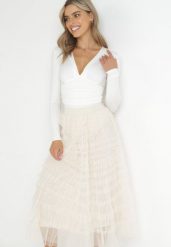 Jasnobeżowa Rozkloszowana Spódnica Maxi z Falbankami z Tiulu Davena. Brązowe spódnice damskie Born2be, m, z aplikacjami, z tiulu, maxi, rozkloszowane. Za 149.99 zł.