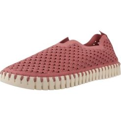 Buty ILSE JACOBSEN TULIP Rose. Czerwone obuwie trekkingowe damskie Ilse Jacobsen, bez zapięcia. Za 319.99 zł.