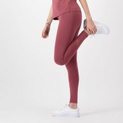 Legginsy fitness damskie Puma. Czerwone legginsy damskie Puma, bez wzorów, z bawełny. W wyprzedaży za 79.99 zł.