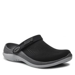 Klapki Crocs. Czarne klapki męskie Crocs, bez wzorów, bez zapięcia. Za 179.99 zł.