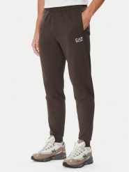 EA7 Emporio Armani Spodnie dresowe 8NPP66 PJVRZ U6027 Brązowy ciemny Regular Fit. Brązowe spodnie sportowe męskie EA7 Emporio Armani, m, bez wzorów, z bawełny. Za 399.99 zł.