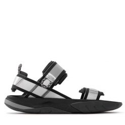 Sandały The North Face. Szare sandały damskie The North Face, bez wzorów, bez obcasa, na płaskiej podeszwie, bez zapięcia. Za 189.99 zł.