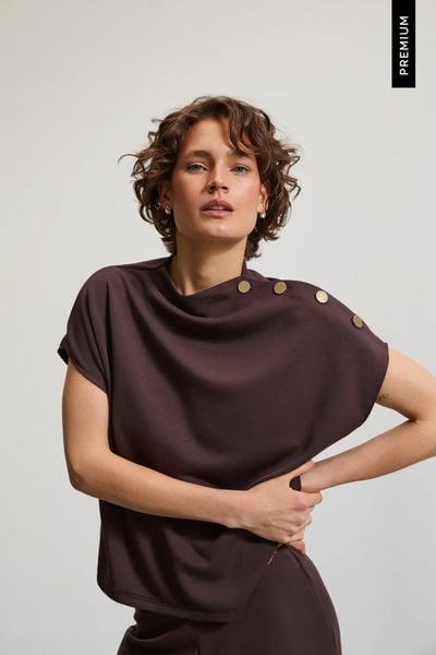 Bluza z dodatkiem modalu brązowa. Brązowe bluzy damskie MOODO, s, bez wzorów, z elastanu, bez ramiączek, bez kaptura. Za 99.99 zł.