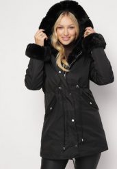 Czarna Kurtka Parka z Futerkiem Koni. Czarne kurtki damskie Born2be, l, bez wzorów, z futra. Za 179.99 zł.