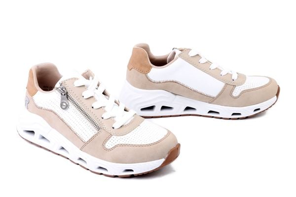 RIEKER N5204-80 white combination, półbuty damskie. Brązowe półbuty damskie Rieker, bez wzorów, bez obcasa, bez zapięcia. Za 359.90 zł.