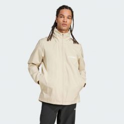Kurtka Multi Essentials 2L Rain. Brązowe kurtki męskie Adidas, l, bez wzorów, sportowe, bez kaptura. Za 439.00 zł.