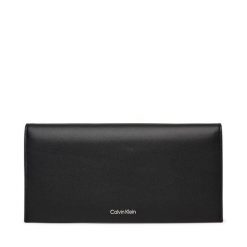 Portfel Calvin Klein. Czarne portfele damskie Calvin Klein. Za 279.99 zł.