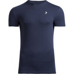T-shirt męski TSM601 - granatowy - Outhorn. Niebieskie t-shirty męskie Outhorn, m, bez wzorów, z bawełny, bez kołnierzyka, bez ramiączek. W wyprzedaży za 29.99 zł.