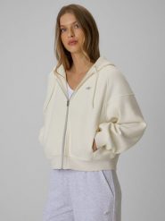 4F Bluza loose z kapturem damska - biała XS. Białe bluzy damskie 4F, l, bez wzorów, z dzianiny, bez ramiączek, z kapturem. Za 199.99 zł.