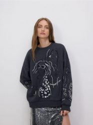 Bawełniana bluza z aplikacjami - ciemnoszary. Szare bluzy damskie Reserved, l, z aplikacjami, z bawełny, bez ramiączek, bez kaptura. W wyprzedaży za 89.99 zł.