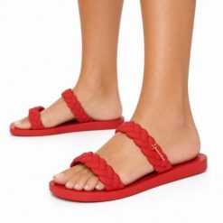 Klapki damskie Ipanema 26826 FEVER SLIDE FEM. Czerwone klapki damskie Ipanema, na lato, bez wzorów, z materiału, wakacyjne, bez obcasa, bez zapięcia. Za 59.00 zł.
