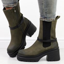 Zielone botki damskie zimowe Jezzi 2165-3. Zielone botki damskie Jezzi, na zimę, bez wzorów, z nubiku, bez obcasa, na platformie, bez zapięcia. Za 249.00 zł.