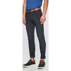 Tom Tailor Denim - Spodnie. Niebieskie eleganckie spodnie męskie TOM TAILOR DENIM, bez wzorów, z bawełny. W wyprzedaży za 139.90 zł.