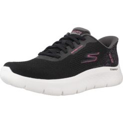 Buty SKECHERS GO WALK FLEX SAFIYA Czarny. Czarne obuwie trekkingowe damskie Skechers, z tkaniny, bez zapięcia. Za 404.04 zł.