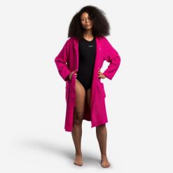 Second Life - Szlafrok na basen damski Decathlon Compact z... - Stan Doskonały. Czerwone szlafroki damskie Decathlon, m, bez wzorów, z bawełny, bez ramiączek, z kapturem. Za 101.99 zł.