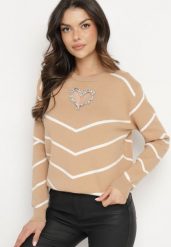 Ciemnobeżowy Sweter z Wiskozą w Geometryczny Wzór z Wycięciem w Kształcie Serca z Cyrkoniami Temilime. Brązowe swetry nierozpinane damskie Born2be, m, bez wzorów, z jeansu, biznesowe, bez kołnierzyka, bez ramiączek. Za 89.99 zł.