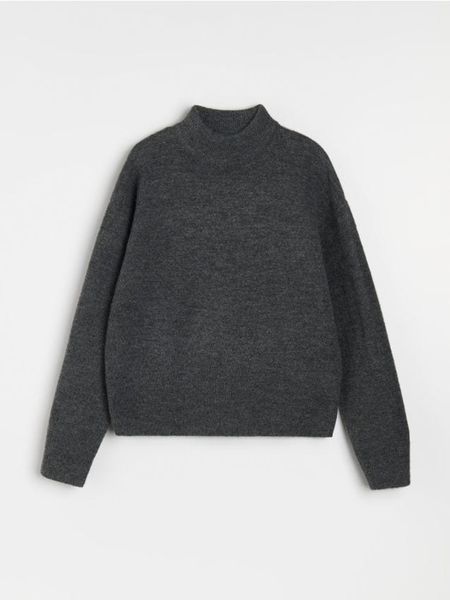 Sweter oversize - szary. Szare swetry nierozpinane damskie Sinsay, l, bez wzorów, bez kołnierzyka, bez ramiączek. Za 49.99 zł.