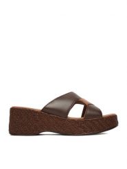 Lasocki Klapki CEO-WI23-AREMA-02 Brązowy. Brązowe klapki damskie Lasocki, bez wzorów, ze skóry, bez obcasa, bez zapięcia. Za 179.99 zł.