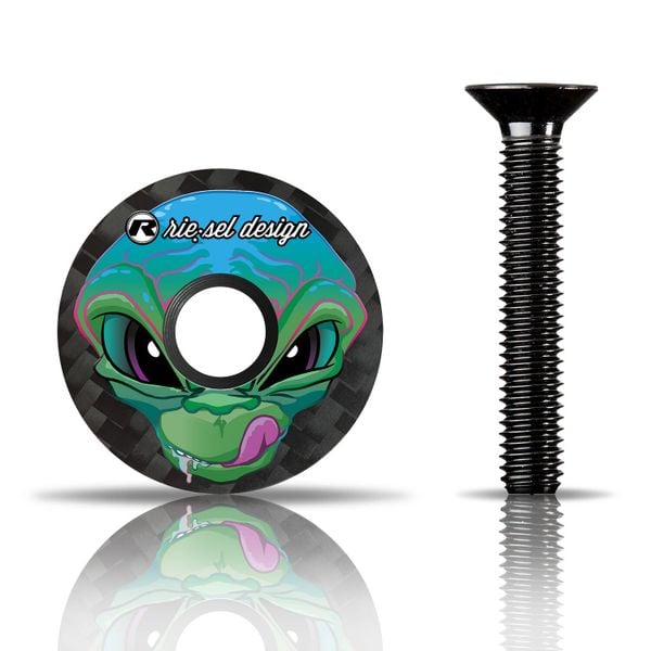 Czapka Riesel Design stem:cap alien. Niebieskie czapki damskie RIESEL DESIGN, bez wzorów, z materiału. Za 155.50 zł.