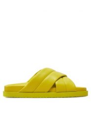HÖGL Klapki Tessa 7-100820 Zielony. Zielone klapki damskie HÖGL, bez wzorów, ze skóry, bez obcasa, bez zapięcia. Za 649.99 zł.