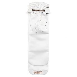 Krawat jeździecki z odpinanym kołnierzykiem ANKY Stocktie Multi-Fit. Białe krawaty i muchy ANKY, bez wzorów, klasyczne. Za 324.00 zł.
