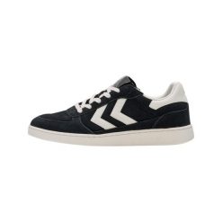 Trenerzy Hummel Royal. Czarne obuwie sportowe damskie Hummel, bez wzorów, bez zapięcia. Za 340.00 zł.