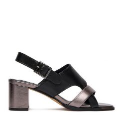 Sandały MEXX. Czarne sandały damskie Mexx, bez wzorów, bez obcasa, na słupku, bez zapięcia. Za 329.99 zł.