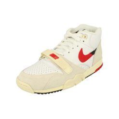 Buty Nike Air Trainer 1 Biały/Czerwony. Białe buty sportowe męskie Nike, bez wzorów, ze skóry, bez zapięcia, do biegania. W wyprzedaży za 443.50 zł.