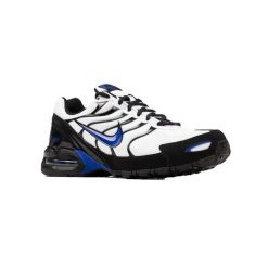 Buty sportowe męskie Nike Air Max Torch 4. Białe buty sportowe męskie Nike, bez wzorów, bez zapięcia, nike air max. Za 432.00 zł.