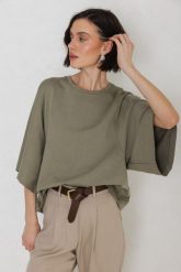 T-SHIRT LUNA OLIWKA XS - Flawless. T-shirty damskie Flawless, uniwersalny, bez wzorów, z bawełny, klasyczne, bez kołnierzyka, bez ramiączek. Za 259.00 zł.