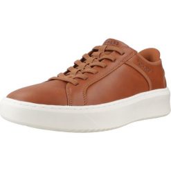 Buty Mężczyzna Skechers Court Break brązowy. Brązowe buty sportowe męskie Skechers, bez wzorów, ze skóry ekologicznej, bez zapięcia. Za 364.52 zł.