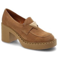 Półbuty damskie Lamanti, cholewka z naturalnej skóry zamszowej z paskiem na podbiciu i metalowym detalem, beż, 931‑226. Brązowe półbuty damskie LAMANTI, bez wzorów, ze skóry, bez obcasa, na słupku, bez zapięcia. Za 359.00 zł.