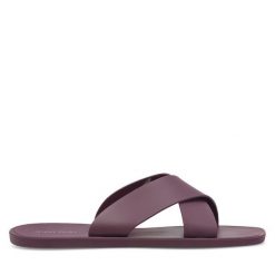 Klapki JENNY. Czerwone klapki damskie Jenny, bez wzorów, bez obcasa, bez zapięcia. Za 39.99 zł.