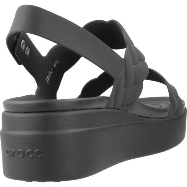 Sandały CROCS BROOKLYN WOVEN UPPER LW Czarny. Czarne sandały damskie Crocs, bez wzorów, z materiału, bez obcasa, bez zapięcia. Za 199.99 zł.