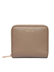 Calvin Klein Portfel Foil Logo Medium Zip Around LV04F1120G Beżowy. Brązowe portfele damskie Calvin Klein, ze skóry. Za 249.99 zł.