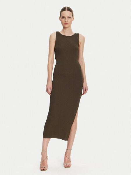 Guess Sukienka dzianinowa W5GK47 Z3L10 Brązowy Regular Fit. Brązowe sukienki damskie Guess, l, z aplikacjami, z dzianiny, bez kołnierzyka, bez ramiączek. Za 259.99 zł.