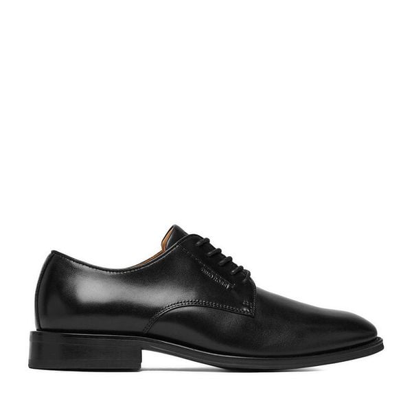 Półbuty GINO ROSSI. Czarne buty wizytowe męskie Gino Rossi, bez wzorów, bez obcasa, bez zapięcia. Za 270.99 zł.
