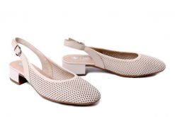 RIEKER 43458-60 beige, czółenka damskie. Brązowe czółenka damskie Rieker, na lato, bez wzorów, bez obcasa, bez zapięcia. Za 329.90 zł.