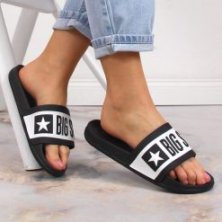 Klapki sportowe czarne Big Star LL274739. Czarne klapki damskie BIG STAR, bez wzorów, z materiału, retro, bez obcasa, bez zapięcia. Za 59.99 zł.