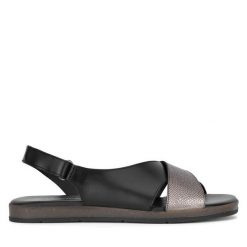 Sandały Lasocki. Czarne sandały damskie Lasocki, bez wzorów, bez obcasa, na płaskiej podeszwie, bez zapięcia. Za 149.99 zł.