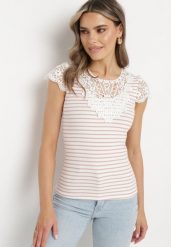 Różowo-Biały Bawełniany T-shirt z Prążkowanej Dzianiny Ozdobiony Koronką Liasilo. Czerwone t-shirty damskie Born2be, m, bez wzorów, z bawełny, bez kołnierzyka, bez ramiączek. Za 39.99 zł.
