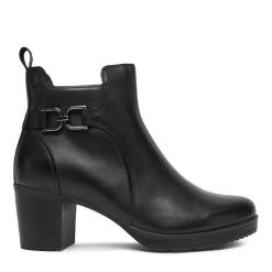 Botki Josef Seibel. Czarne botki damskie Josef Seibel, bez wzorów, bez obcasa, na płaskiej podeszwie, bez zapięcia. Za 609.99 zł.