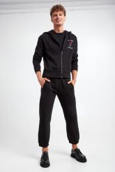 Bluza dresowa męska VERSACE JEANS COUTURE. Bluzy męskie Versace Jeans Couture, m, bez wzorów, z dresówki, bez ramiączek, bez kaptura. W wyprzedaży za 1,165.47 zł.