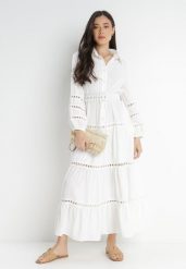 Biała Sukienka z Paskiem Dorica. Białe sukienki damskie Born2be, na lato, m, z aplikacjami, boho, bez kołnierzyka, bez ramiączek, maxi, koszulowe. Za 239.99 zł.