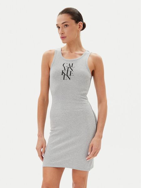 Calvin Klein Jeans Sukienka codzienna LV044C203G Szary Slim Fit. Szare sukienki damskie Calvin Klein Jeans, na co dzień, s, bez wzorów, z bawełny, bez kołnierzyka, bez ramiączek, proste. Za 189.99 zł.
